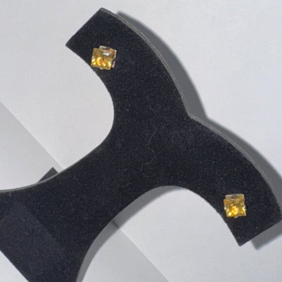 6.72Mm Square Clear Cz And Sterling Post Earrings - Picture 2 of 13